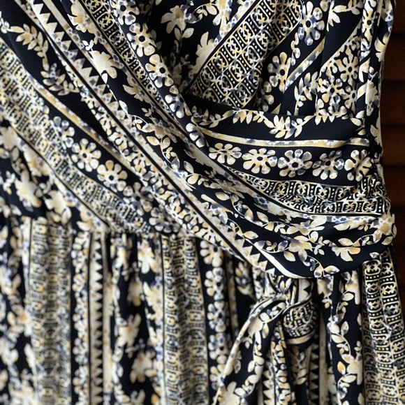 Connected Apparel Black and White Sheath Jumpsuit - Picture 5 of 5